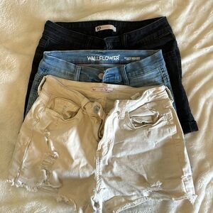 Bundle of 3 Women’s/Juniors shorts